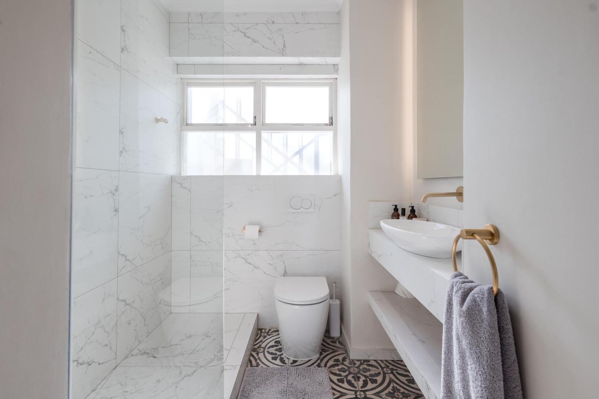 201 Cascades L 2 Bed Flat In Prime Point Cape Town